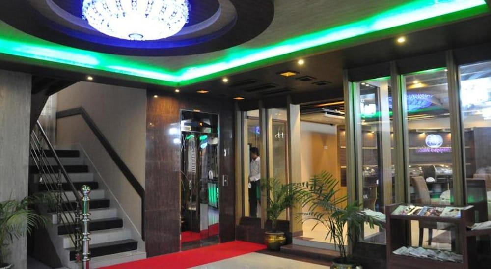 Marino Hotel - Best Near Airport Dhaka Buitenkant foto