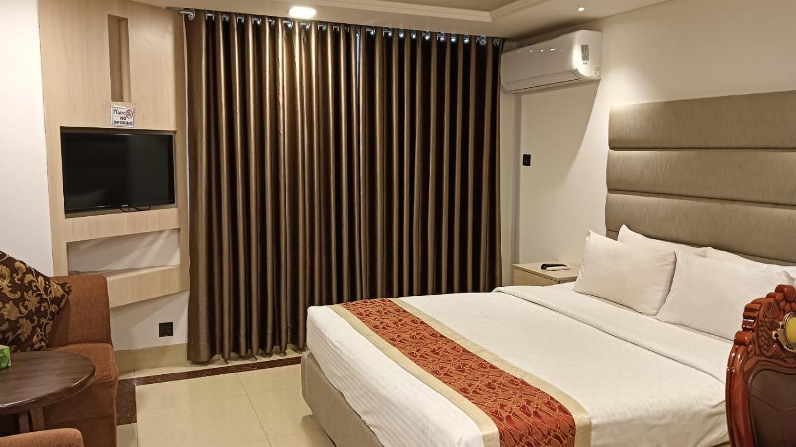 Marino Hotel - Best Near Airport Dhaka Buitenkant foto