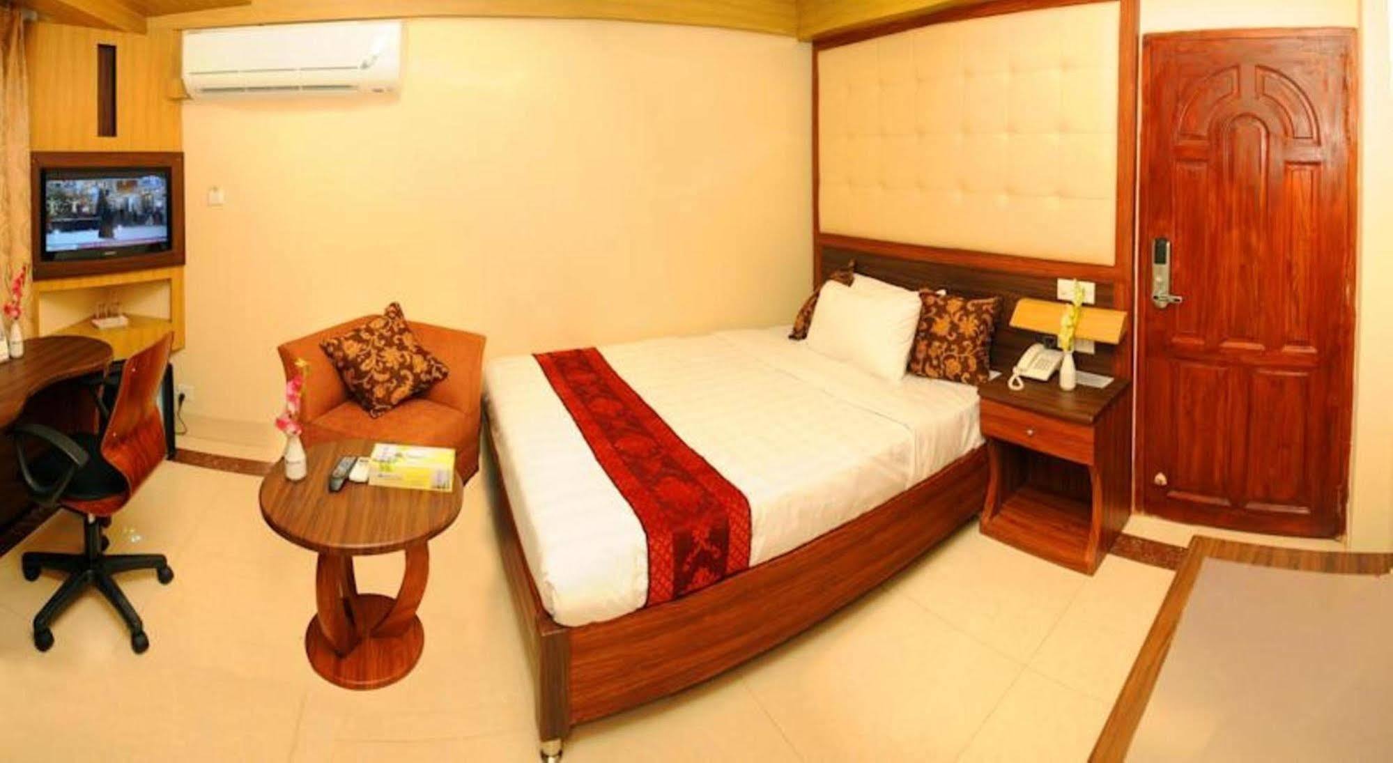 Marino Hotel - Best Near Airport Dhaka Buitenkant foto
