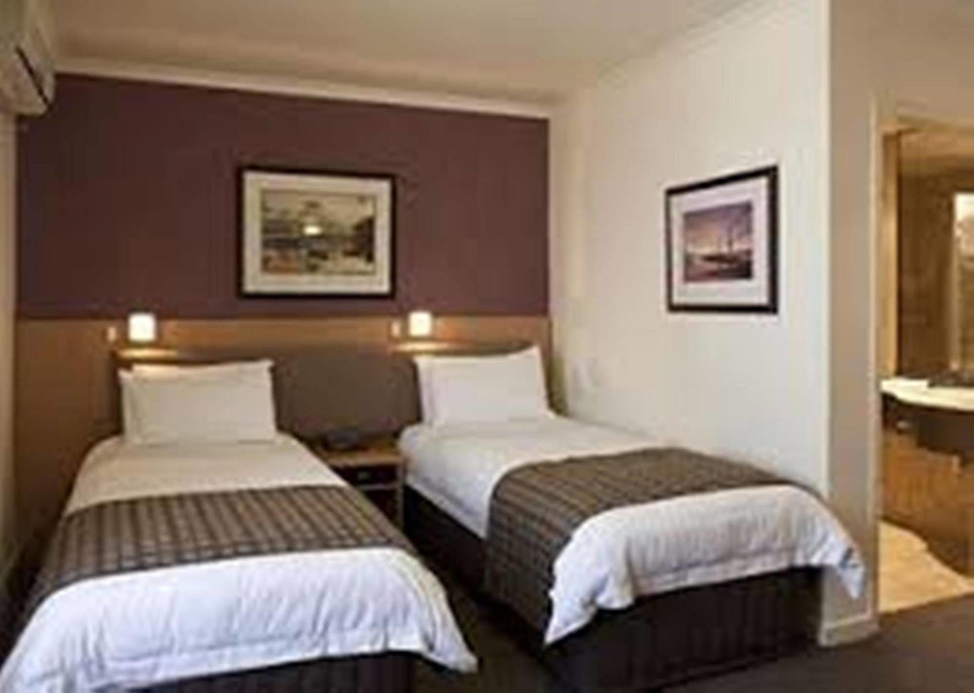 Marino Hotel - Best Near Airport Dhaka Buitenkant foto